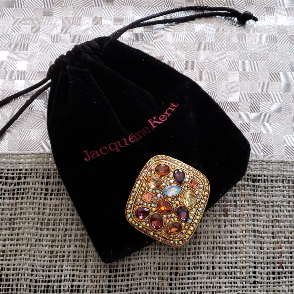 Jacqueline Kent brooch/pendant